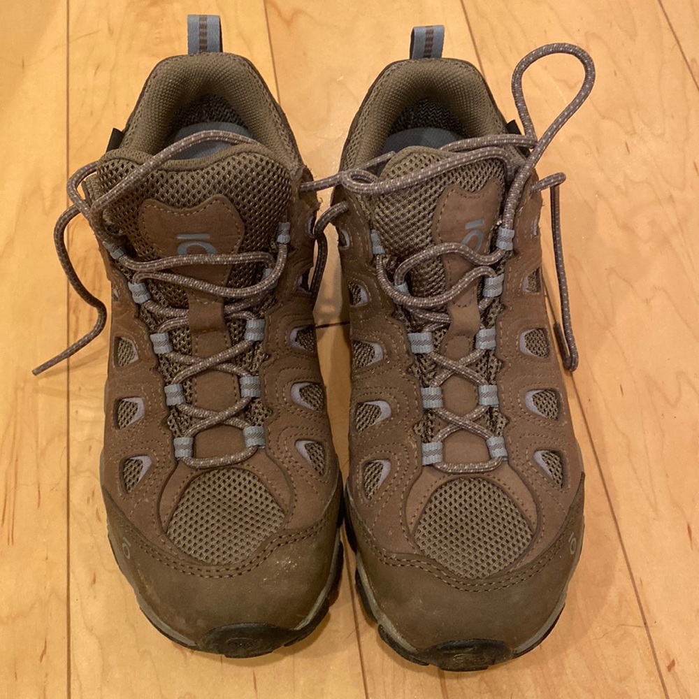 Oboz women’s hiking shoes
